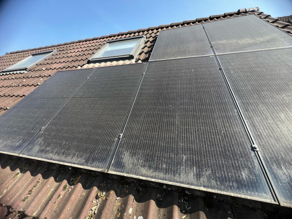 Schoonmaak zonnepanelen